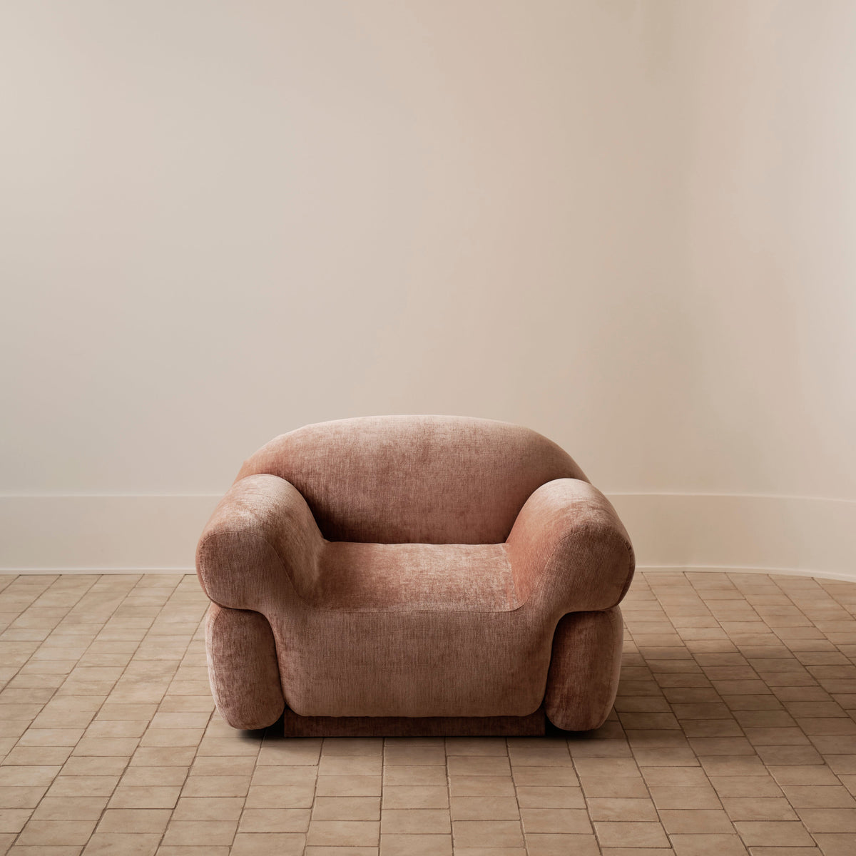 Dune Lounge Chair