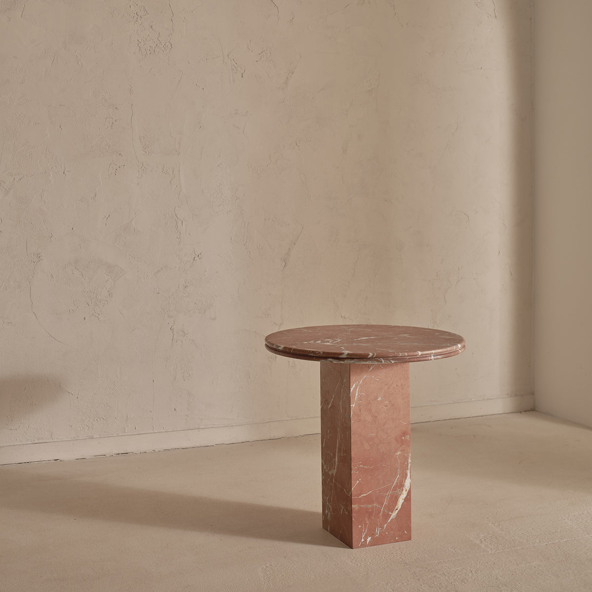 Platte Table