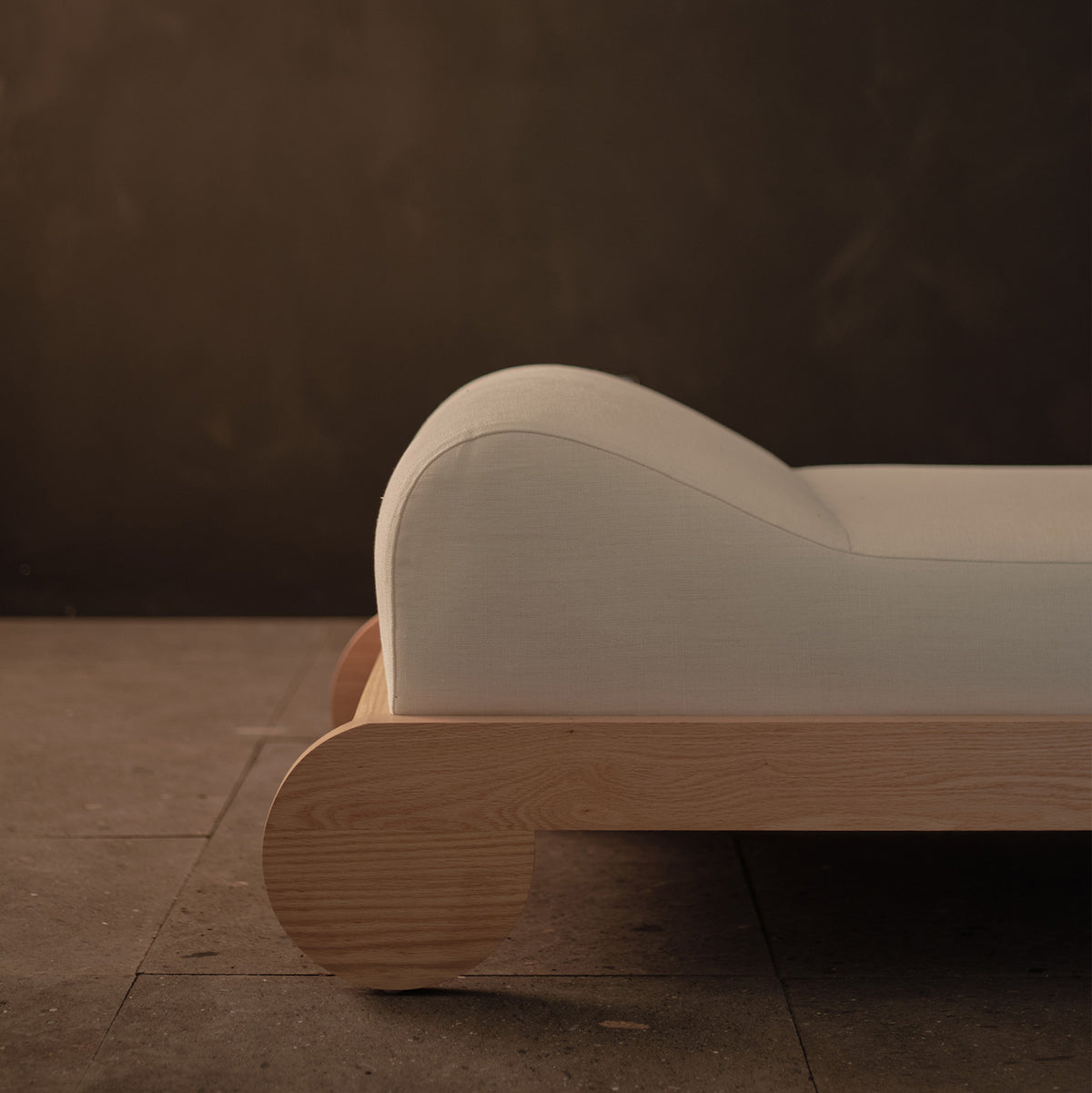 Ionic Daybed