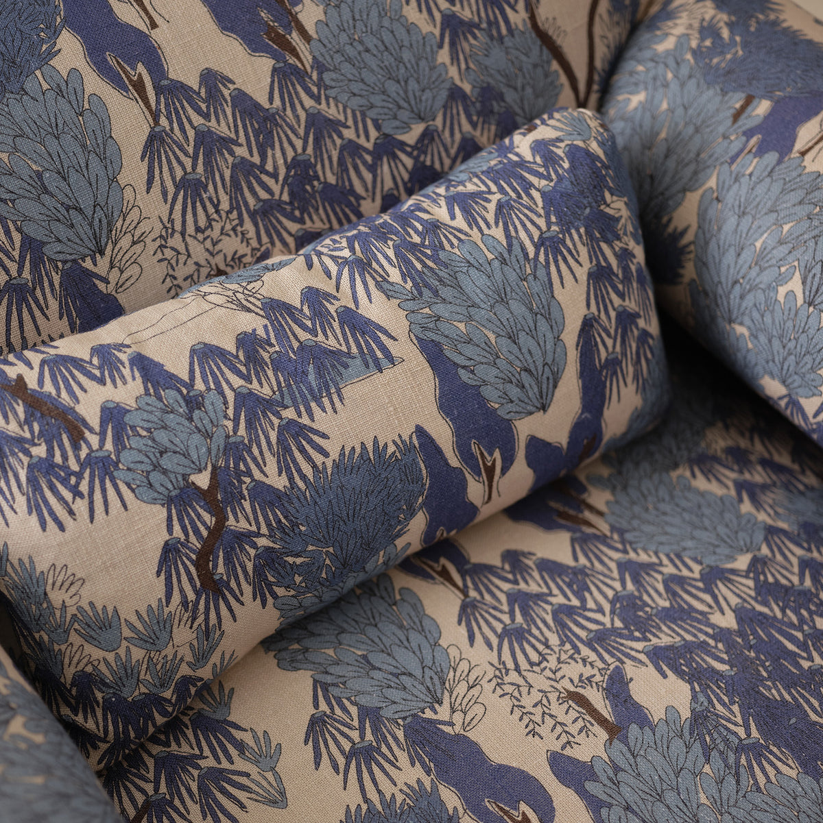 Alba Lounge Chair - garden walk in stock