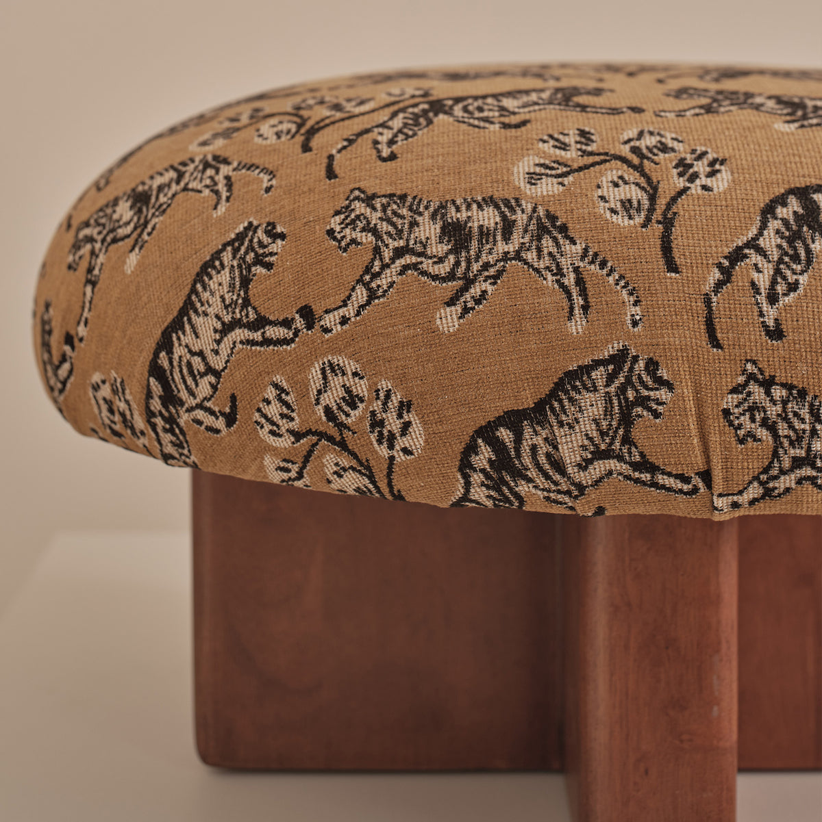 Dashell Ottoman