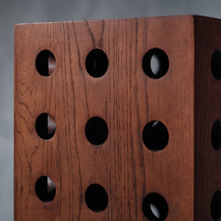Reika Plinth